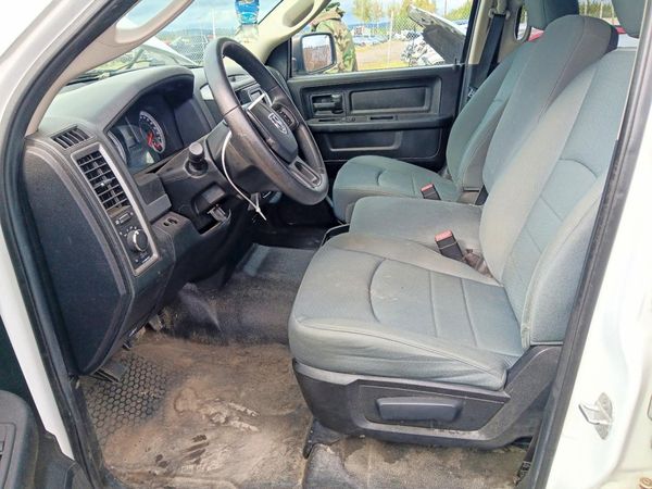 2014 RAM 1500 ST CREW CAB 4X4