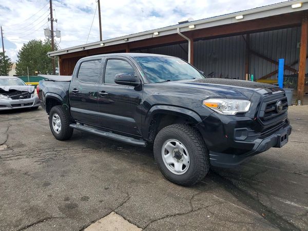 2022 TOYOTA TACOMA SR5