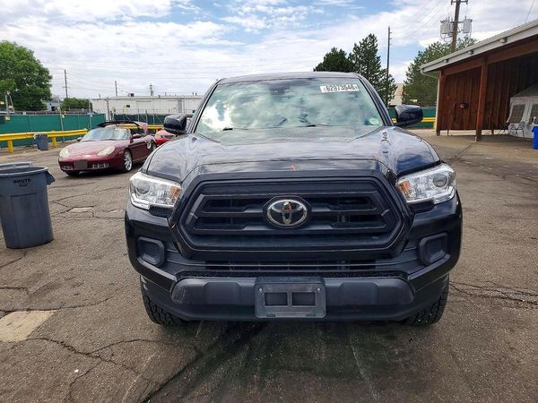 2022 TOYOTA TACOMA SR5