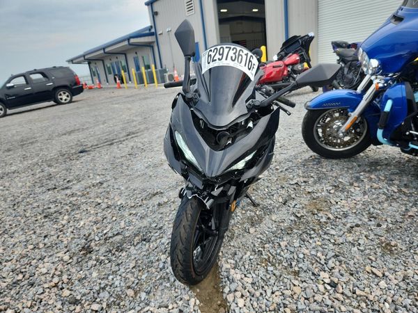 2021 KAWASAKI EX400