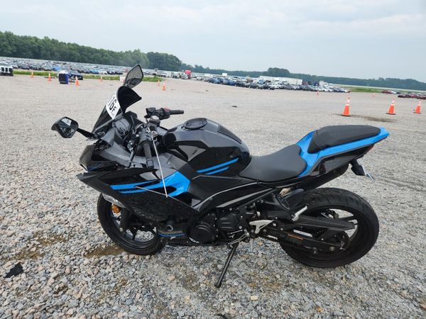 2021 KAWASAKI EX400