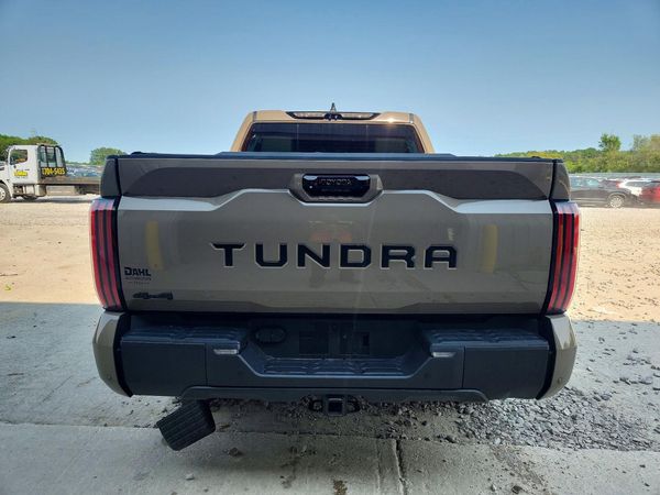 2026 TOYOTA TUNDRA