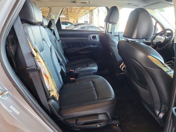 2025 KIA SORENTO