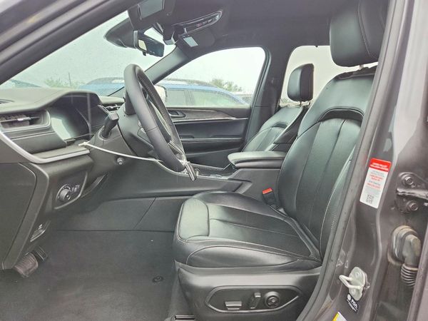 2024 JEEP GRAND CHEROKEE L LIMITED 4X4