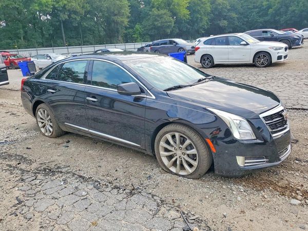 2016 CADILLAC XTS Luxury