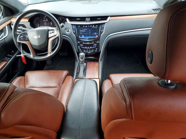 2016 CADILLAC XTS Luxury