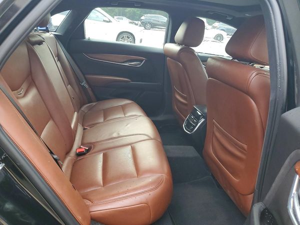 2016 CADILLAC XTS Luxury