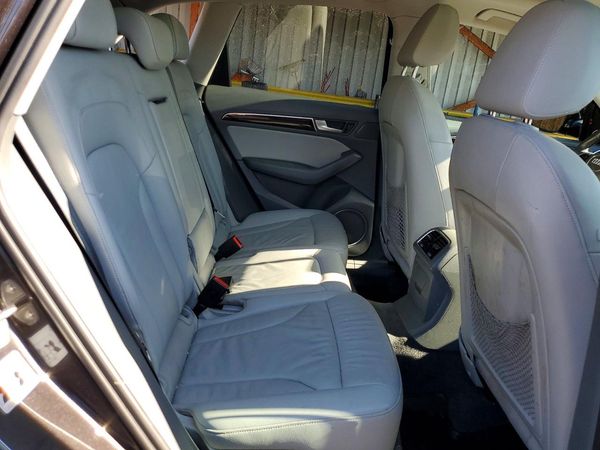 2016 AUDI Q5 quattro Premium Plus