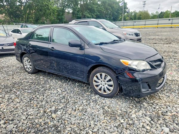 2012 TOYOTA COROLLA