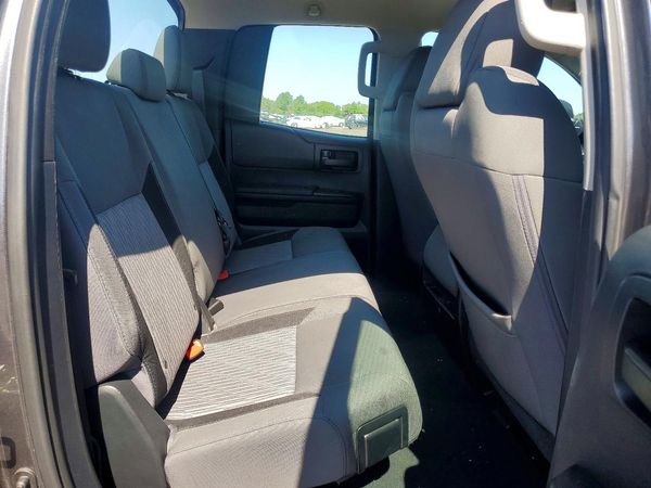 2015 TOYOTA TUNDRA SR5 Grade