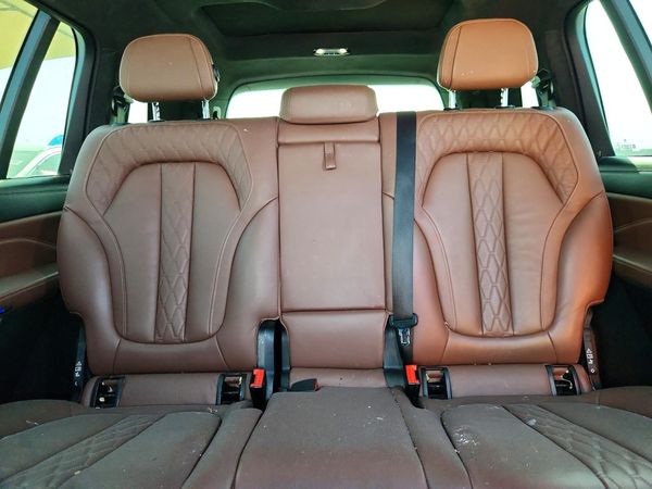 2020 BMW X7