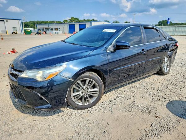2017 TOYOTA CAMRY