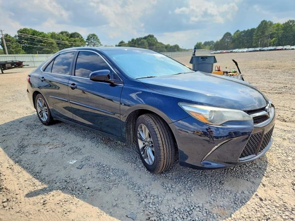 2017 TOYOTA CAMRY