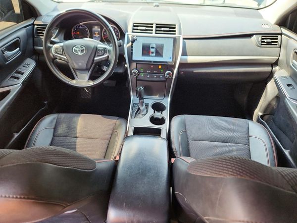 2017 TOYOTA CAMRY