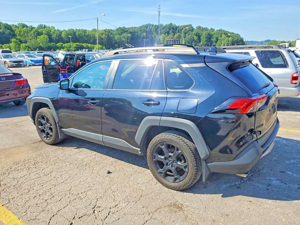 2020 TOYOTA RAV4 Adventure