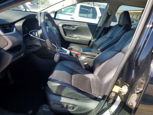 2020 TOYOTA RAV4 Adventure