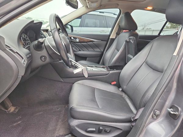 2018 INFINITI Q50 — DENT