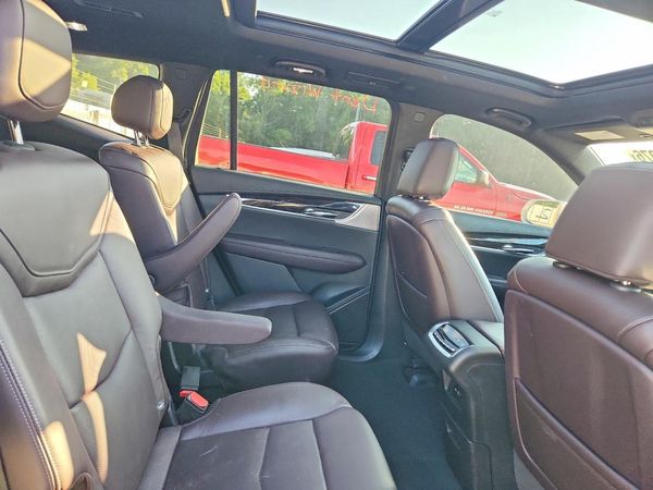 2020 CADILLAC XT6