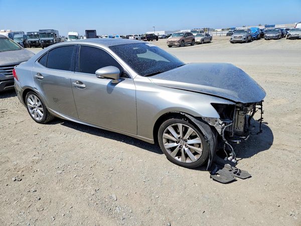 2016 LEXUS IS 200t