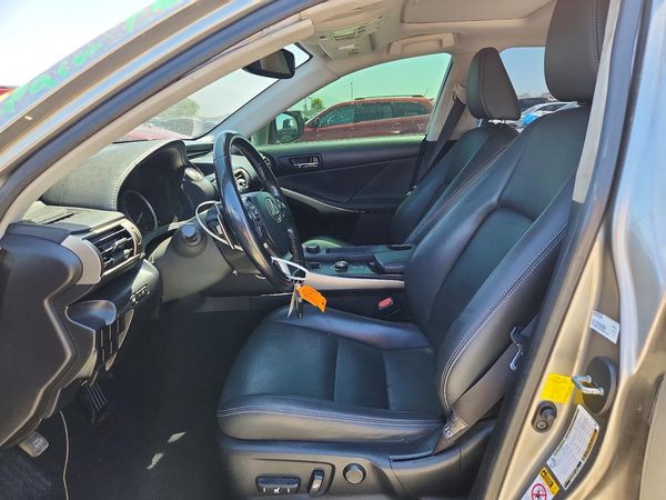 2016 LEXUS IS 200t