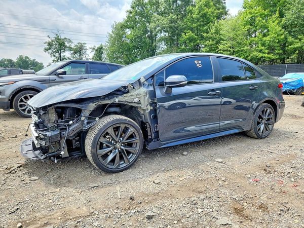 2025 TOYOTA COROLLA