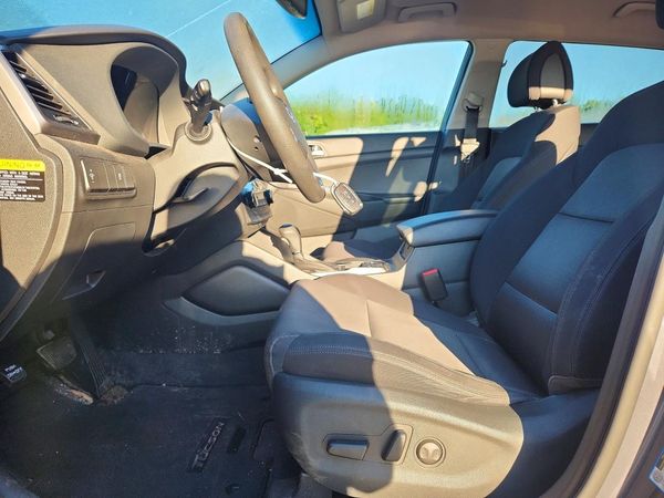 2017 HYUNDAI TUCSON