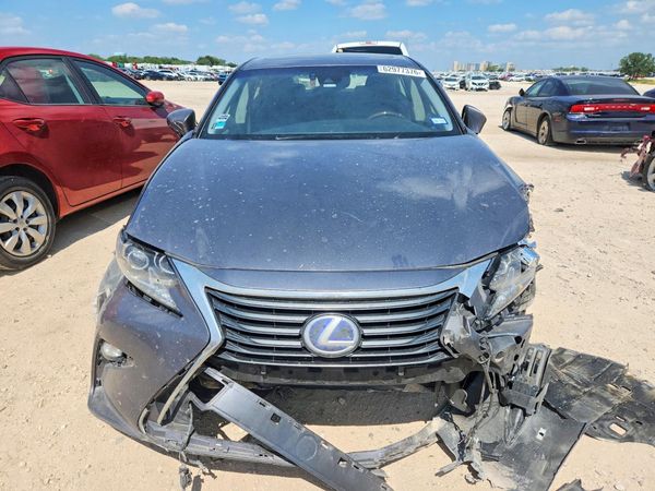 2018 LEXUS ES