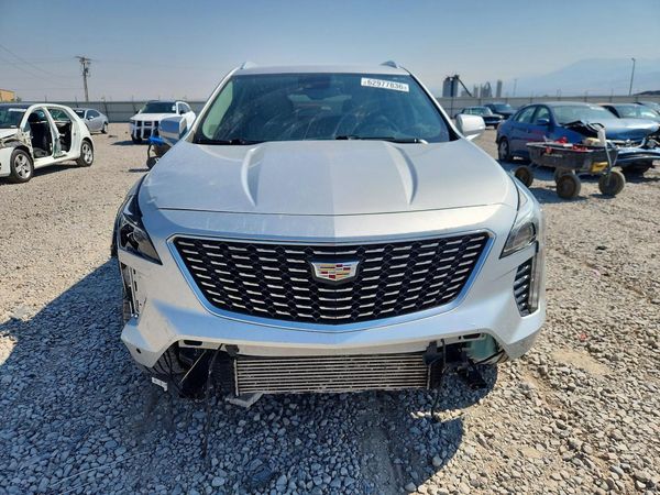 2021 CADILLAC XT4 Premium Luxury