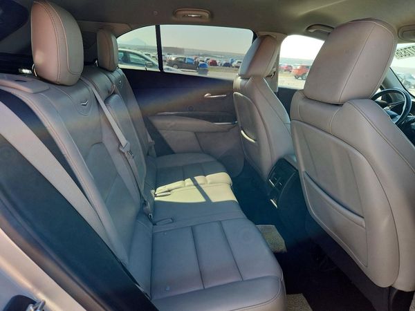 2021 CADILLAC XT4 Premium Luxury