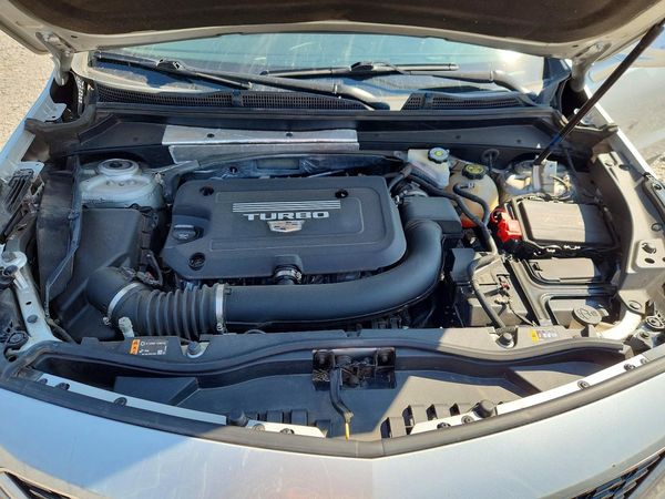 2021 CADILLAC XT4 Premium Luxury