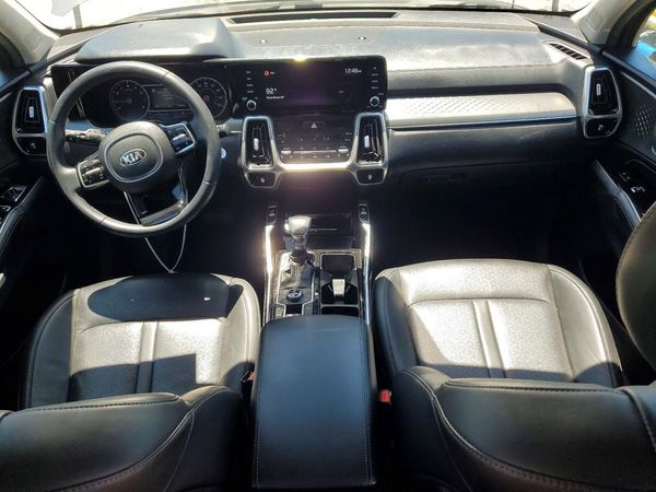 2021 KIA SORENTO