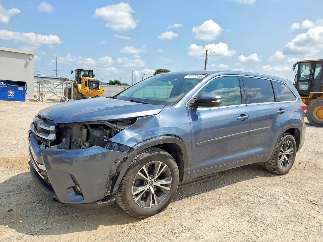 2017 TOYOTA HIGHLANDER LE/LE Plus