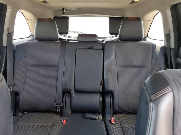 2017 TOYOTA HIGHLANDER LE/LE Plus