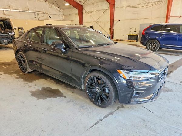 2024 VOLVO S60 Plus Black Edition
