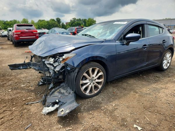 2015 MAZDA 3 Touring/GS — Front 3/4