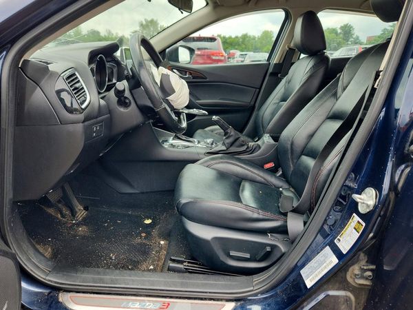 2015 MAZDA 3 Touring/GS — DENT
