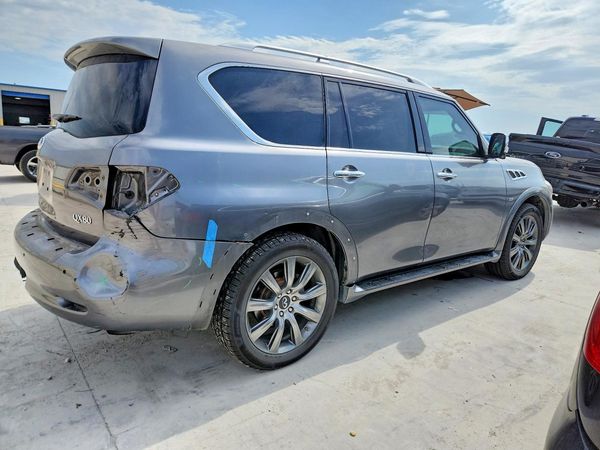 2017 INFINITI QX80
