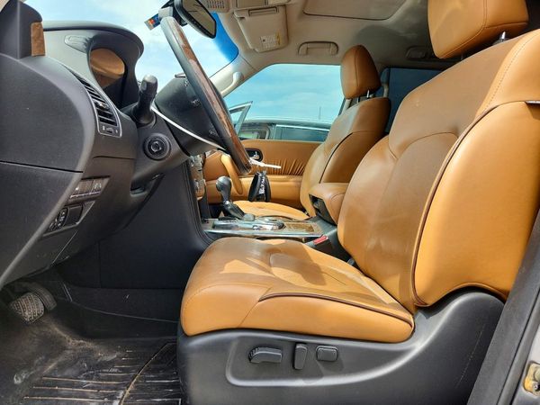 2017 INFINITI QX80
