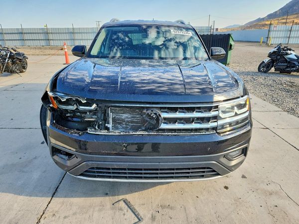 2018 VOLKSWAGEN ATLAS 4Motion SE