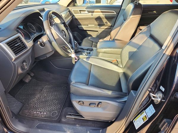 2018 VOLKSWAGEN ATLAS 4Motion SE