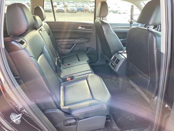 2018 VOLKSWAGEN ATLAS 4Motion SE