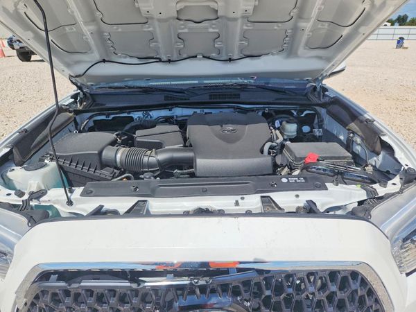 2019 TOYOTA TACOMA SR5