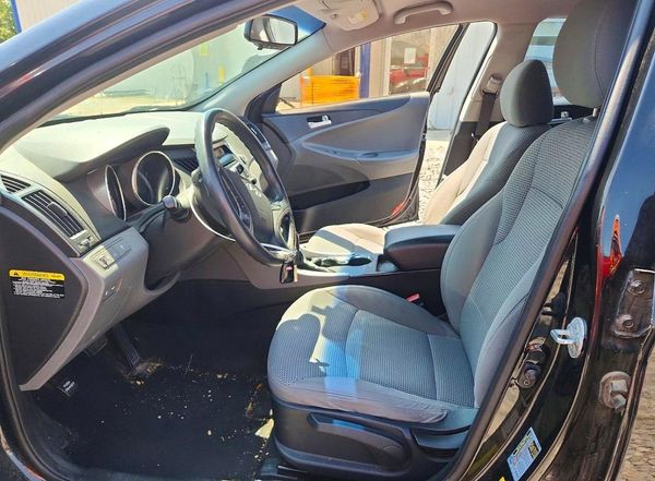 2012 HYUNDAI SONATA Middle-low level