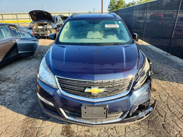 2017 CHEVROLET TRAVERSE LS