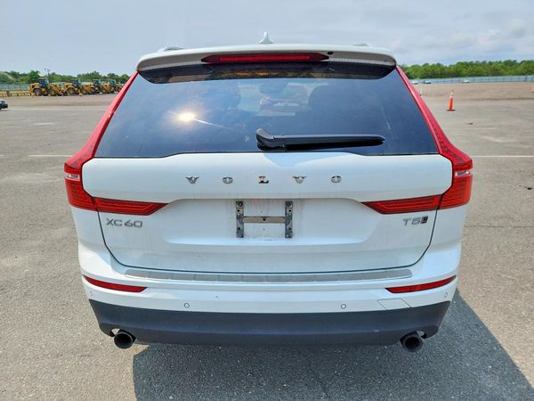 2018 VOLVO XC60