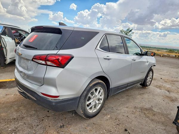 2022 CHEVROLET EQUINOX LT (1LT)