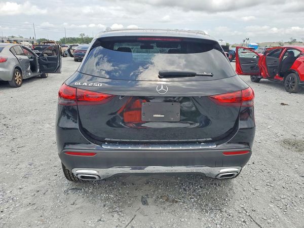 2021 MERCEDES-BENZ GLA GLA250