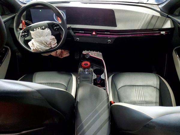 2023 KIA EV6