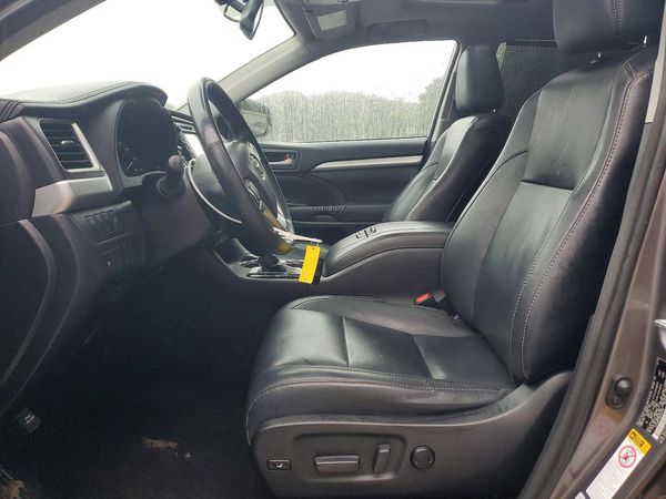 2016 TOYOTA HIGHLANDER Base/Hybrid