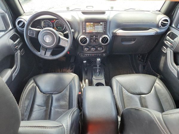 2016 JEEP WRANGLER UNLIMITED SAHARA 4X4